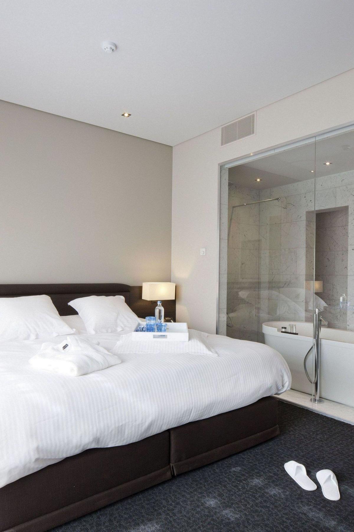 Blue Woods Hotel - Deerlijk Luaran gambar